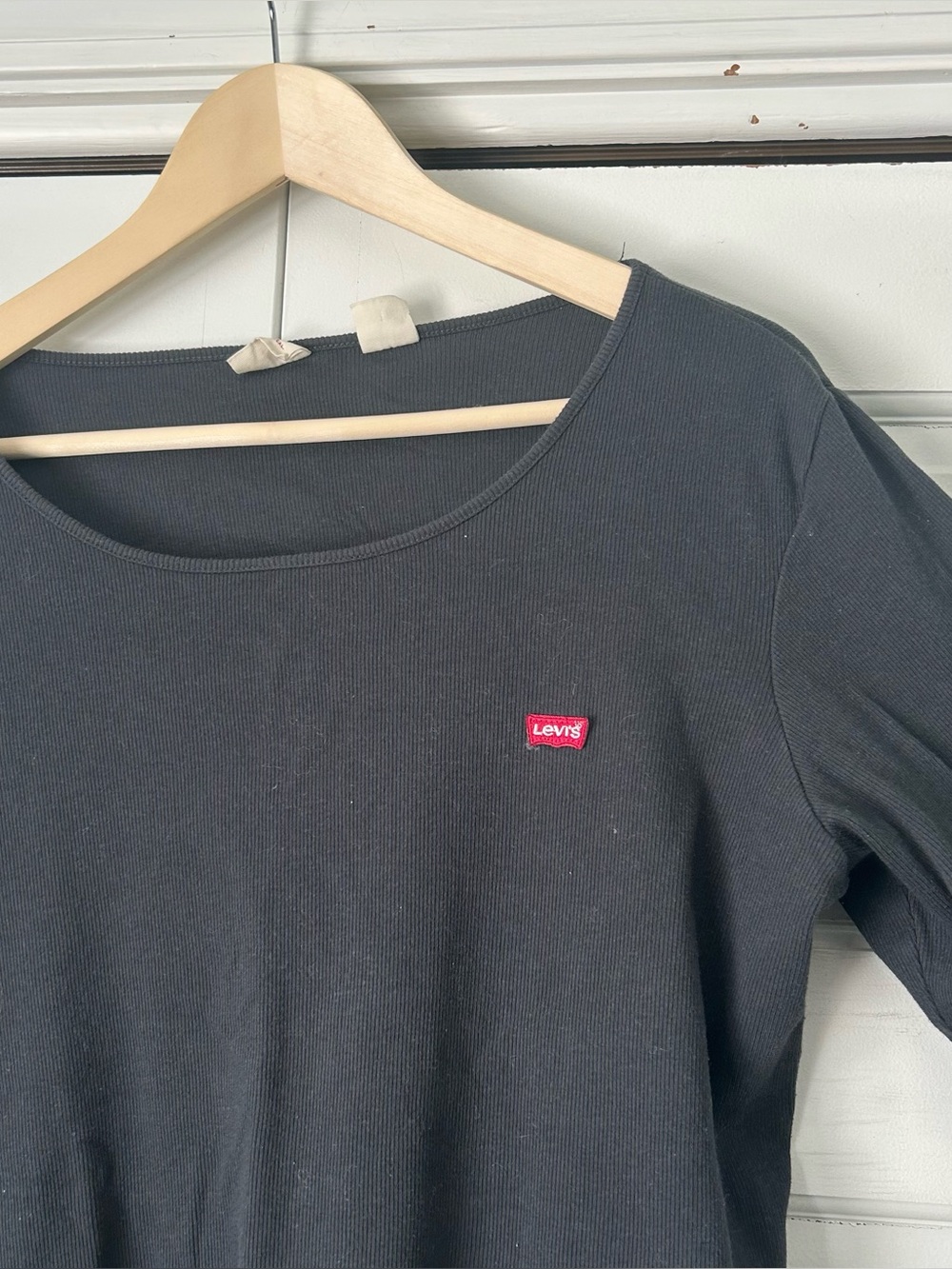 Levi’s Long Sleeve Logo Tee